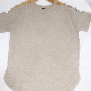 I am selling a shirt